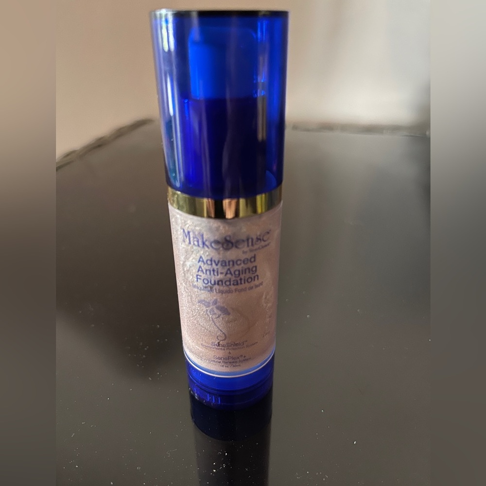 Senegence pearlizer anti aging foundation